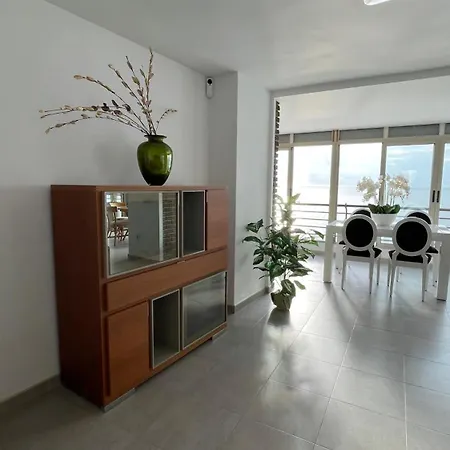 Levante Premium